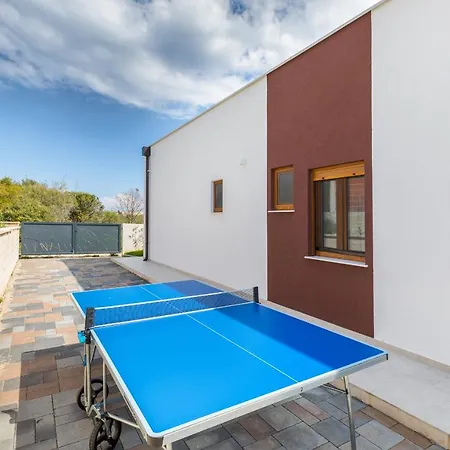 Villa Grofica, New House, Heated Pool, Jacuzzi, Playgroung & Bbq, Near Beaches, - Istria *