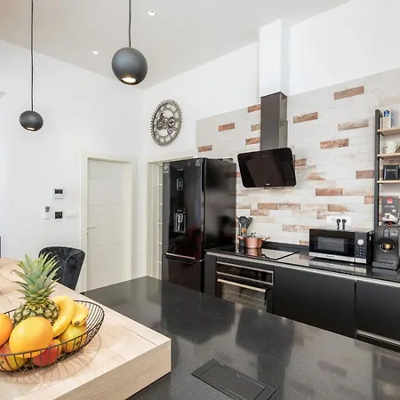Grofica, New House, Heated Pool, Jacuzzi, Playgroung & Bbq, Near Beaches, - Istria Villa