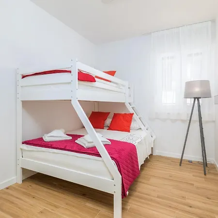 Grofica, New House, Heated Pool, Jacuzzi, Playgroung & Bbq, Near Beaches, - Istria Pula
