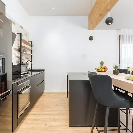 别墅 Grofica - Luxury And Romance With Heated Pool, Jacuzzi, Tavern And Proximity To The Sea, - Istria 普拉