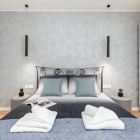 Grofica - Luxury And Romance With Heated Pool, Jacuzzi, Tavern And Proximity To The Sea, - Istria *