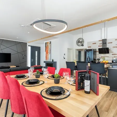Grofica, New House, Heated Pool, Jacuzzi, Playgroung & Bbq, Near Beaches, - Istria Pula
