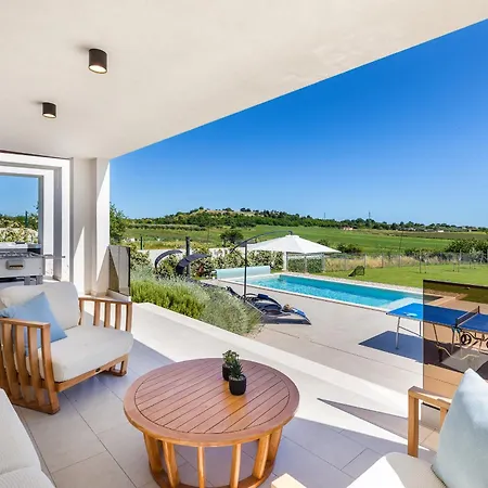 Villa Grofica, New House, Heated Pool, Jacuzzi, Playgroung & Bbq, Near Beaches, - Istria *
