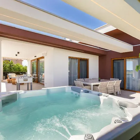 Villa Grofica, New House, Heated Pool, Jacuzzi, Playgroung & Bbq, Near Beaches, - Istria *
