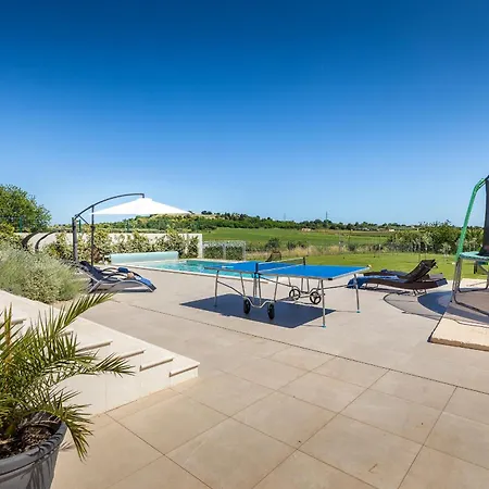 Grofica, New House, Heated Pool, Jacuzzi, Playgroung & Bbq, Near Beaches, - Istria Villa *