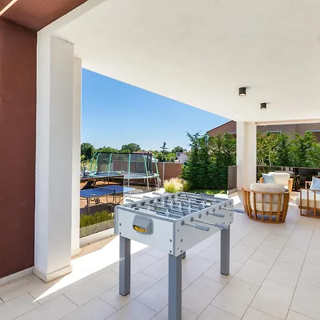 Grofica, New House, Heated Pool, Jacuzzi, Playgroung & Bbq, Near Beaches, - Istria * Pula