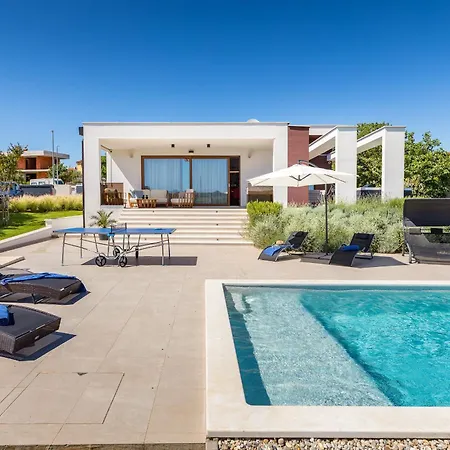 Villa Grofica, New House, Heated Pool, Jacuzzi, Playgroung & Bbq, Near Beaches, - Istria *