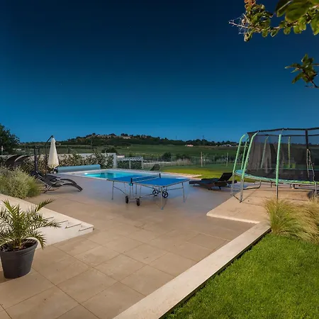 Villa Grofica, New House, Heated Pool, Jacuzzi, Playgroung & Bbq, Near Beaches, - Istria *