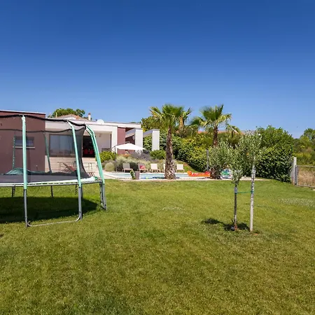 Grofica, New House, Heated Pool, Jacuzzi, Playgroung & Bbq, Near Beaches, - Istria