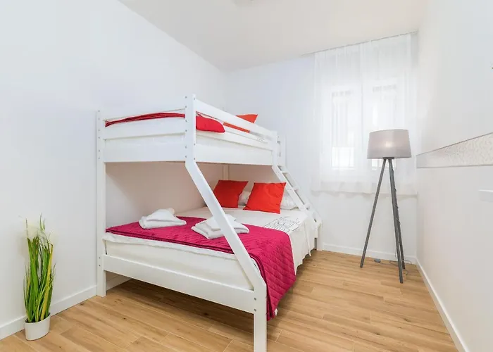 Grofica - Luxury And Romance With Heated Pool, Jacuzzi, Tavern And Proximity To The Sea, - Istria Πούλα