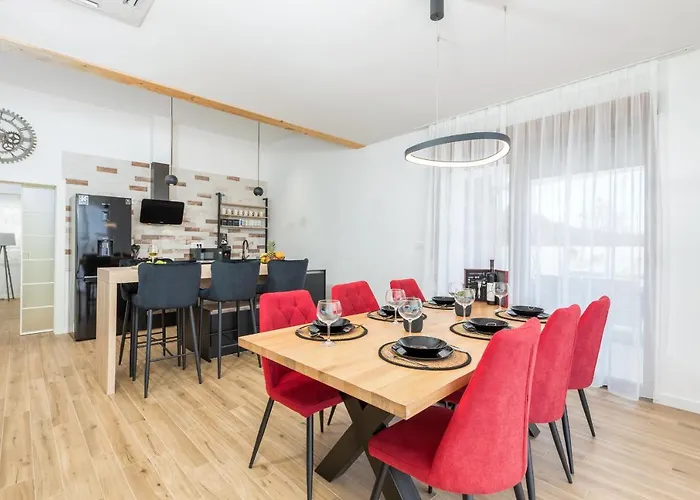 Βίλα Grofica - Luxury And Romance With Heated Pool, Jacuzzi, Tavern And Proximity To The Sea, - Istria *