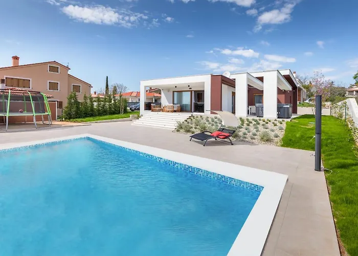 Βίλα Grofica - Luxury And Romance With Heated Pool, Jacuzzi, Tavern And Proximity To The Sea, - Istria Πούλα