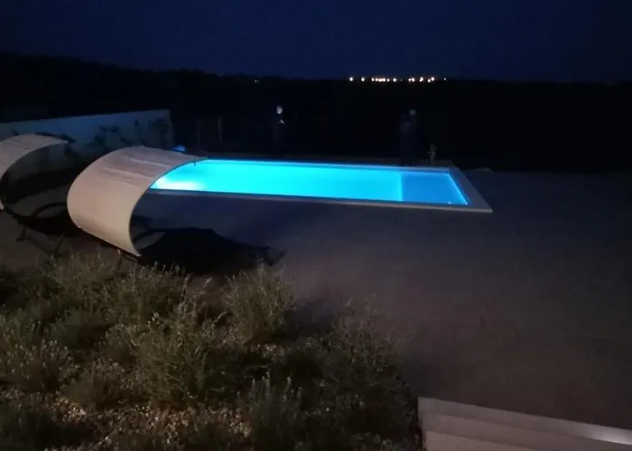 Grofica - Luxury And Romance With Heated Pool, Jacuzzi, Tavern And Proximity To The Sea, - Istria Βίλα