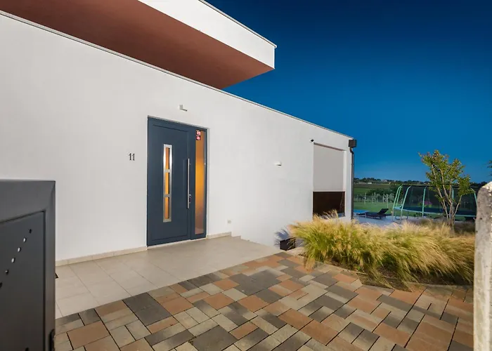 Grofica - Luxury And Romance With Heated Pool, Jacuzzi, Tavern And Proximity To The Sea, - Istria * Πούλα