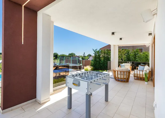 Grofica - Luxury And Romance With Heated Pool, Jacuzzi, Tavern And Proximity To The Sea, - Istria * Πούλα