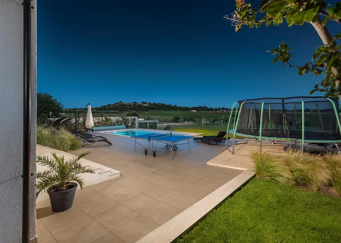 Βίλα Grofica - Luxury And Romance With Heated Pool, Jacuzzi, Tavern And Proximity To The Sea, - Istria *