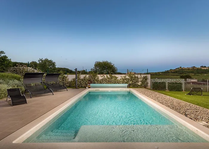Βίλα Grofica - Luxury And Romance With Heated Pool, Jacuzzi, Tavern And Proximity To The Sea, - Istria Πούλα
