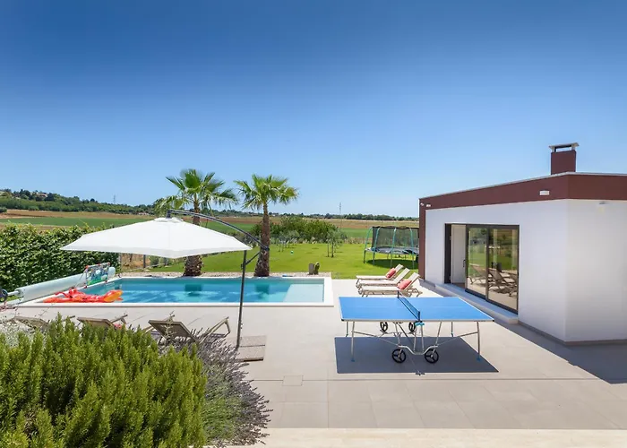 Grofica - Luxury And Romance With Heated Pool, Jacuzzi, Tavern And Proximity To The Sea, - Istria Βίλα *