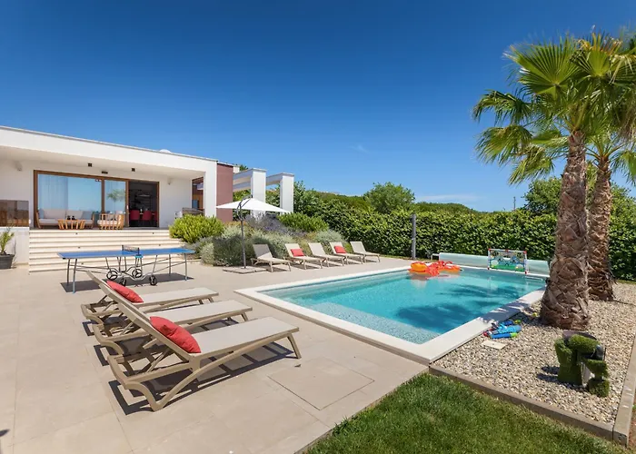 Βίλα Grofica - Luxury And Romance With Heated Pool, Jacuzzi, Tavern And Proximity To The Sea, - Istria *