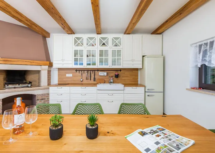 Grofica - Luxury And Romance With Heated Pool, Jacuzzi, Tavern And Proximity To The Sea, - Istria * Πούλα